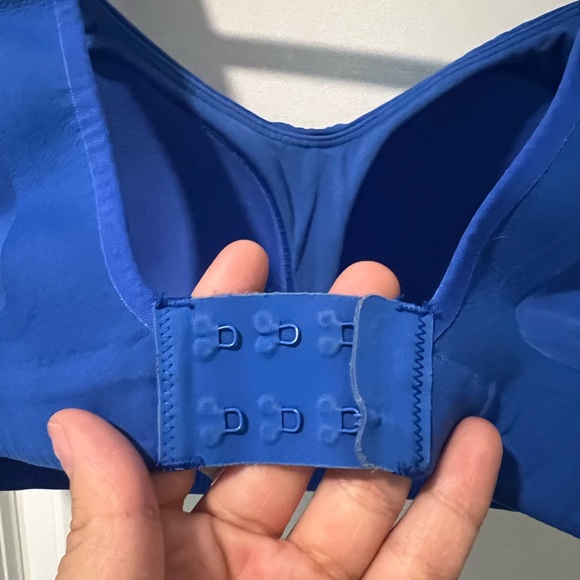 LULULEMON SWIFT SPEED BRA | CERULEAN BLUE - Picture 6 of 9